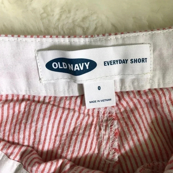 OLD NAVY | striped everyday short - Picture 3 of 5